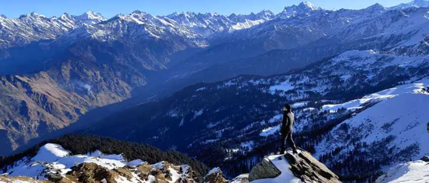 kedarkantha trek summit view himalayas